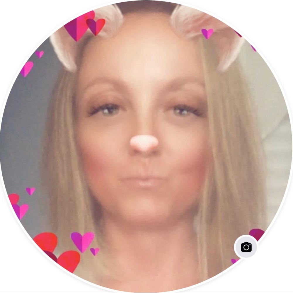 Meet your Posher, Christy